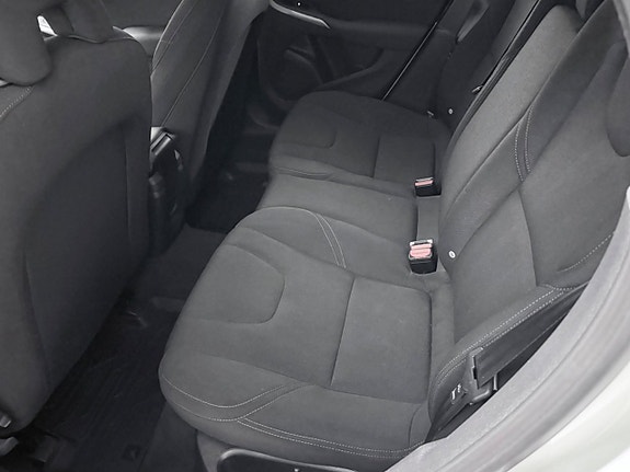 Volvo V40 10 of 15
