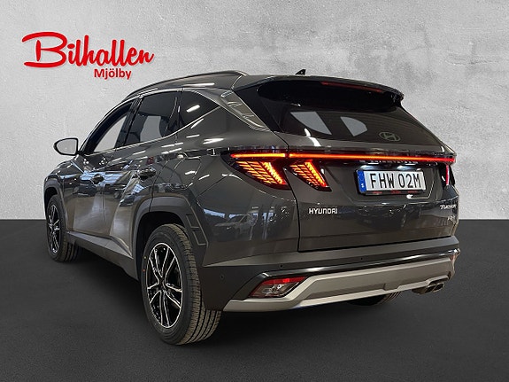 Hyundai Tucson 3 of 5