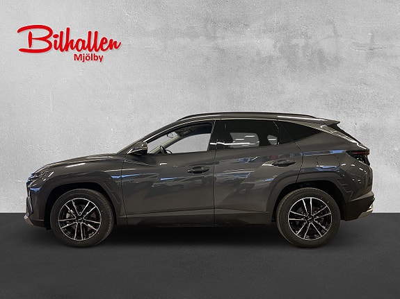 Hyundai Tucson 2 of 5