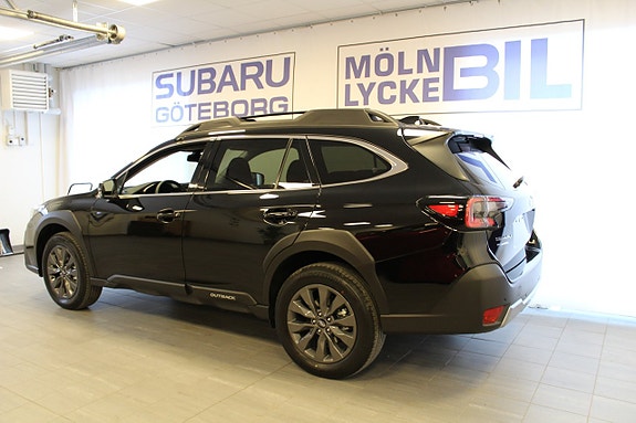 Subaru Outback 2 of 5