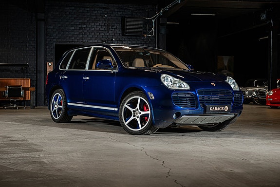 Porsche Cayenne Turbo S 7 of 23
