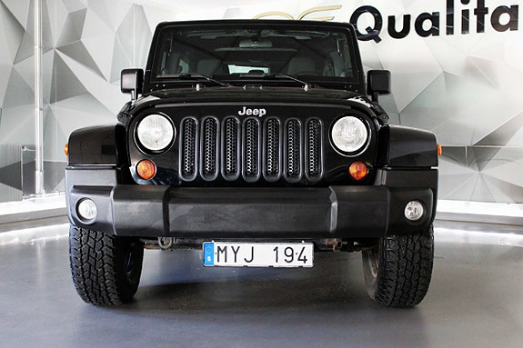 Jeep Wrangler Unlimited 9 of 23