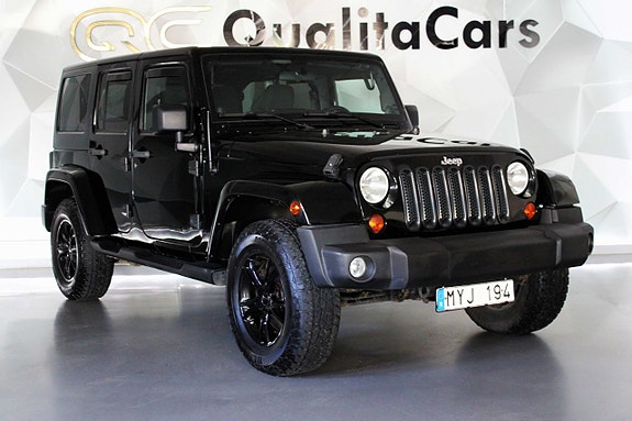 Jeep Wrangler Unlimited 2 of 23