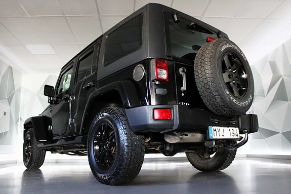 Jeep Wrangler Unlimited 7 of 23