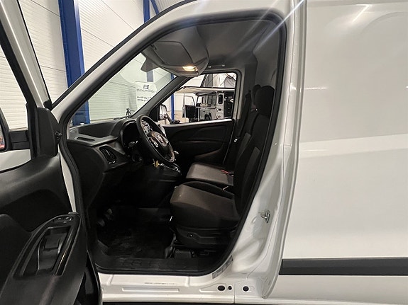 Fiat Doblo 8 of 23