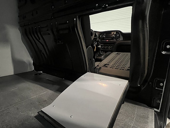 Fiat Doblo 19 of 23