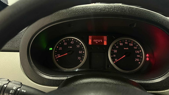 Renault Kangoo Express 14 of 17