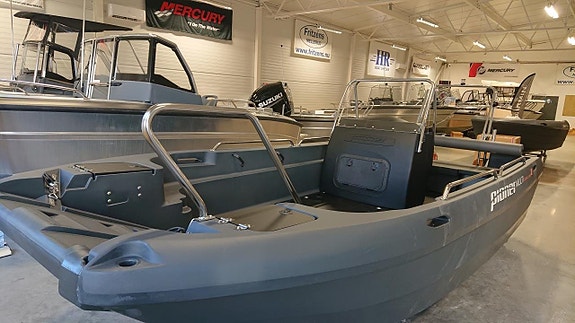 Pioner Multi III Mercury F60 EFI 2026 Öppet hus erbjudande v