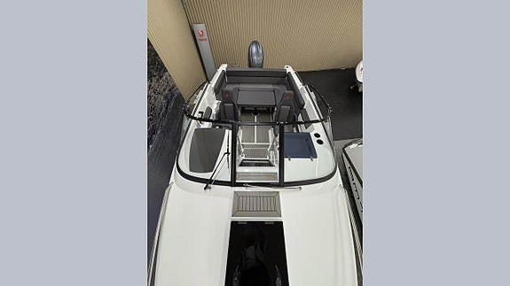 AMT 210 DC -25 med Yamaha 150HK -26 5 of 5