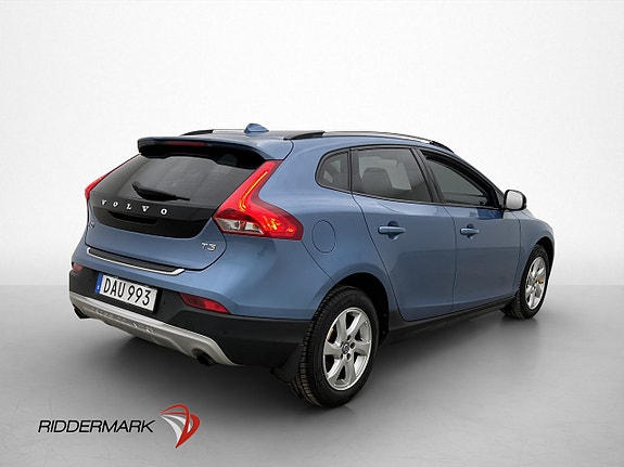 Volvo V40 Cross Country 4 of 5