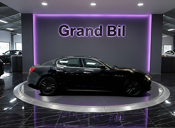 Maserati Ghibli 3 of 5