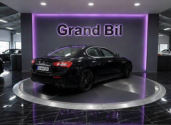 Maserati Ghibli 4 of 5