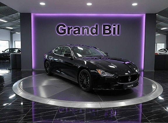 Maserati Ghibli 2 of 5