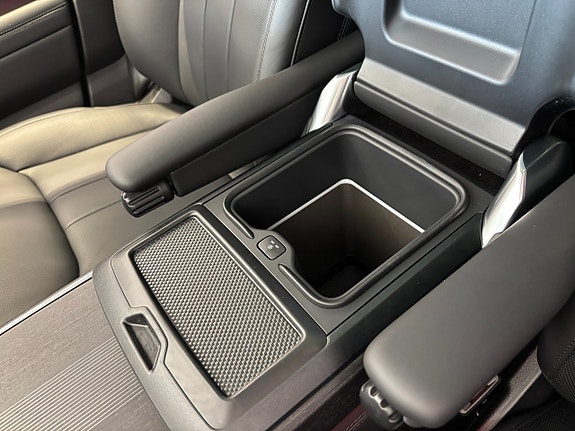 Land Rover Range Rover 16 of 16