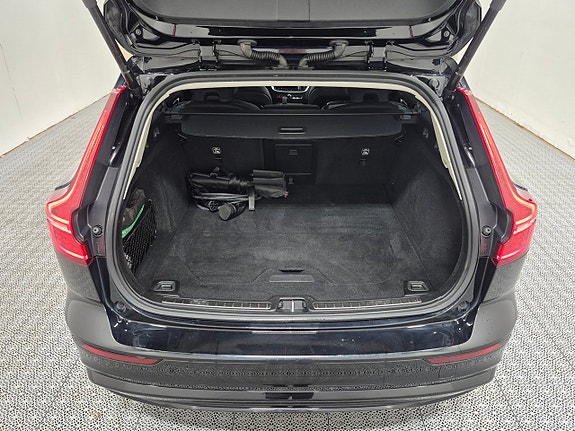 Volvo V60 12 of 12