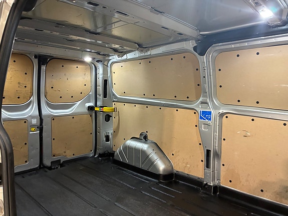 Ford Transit Custom 6 of 11