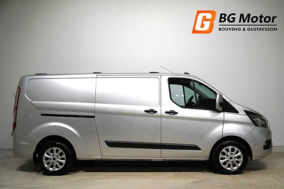 Ford Transit Custom 2 of 11