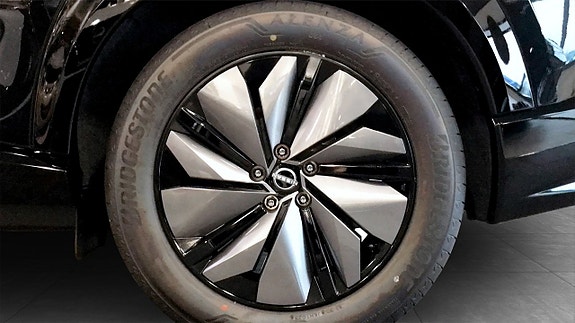 Nissan Ariya 9 of 9