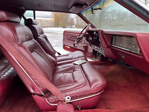 Lincoln Mark VIII LSC 16 of 19