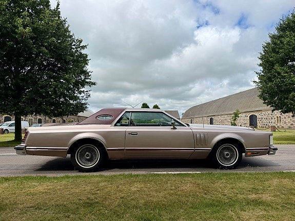 Lincoln Mark VIII LSC 5 of 5