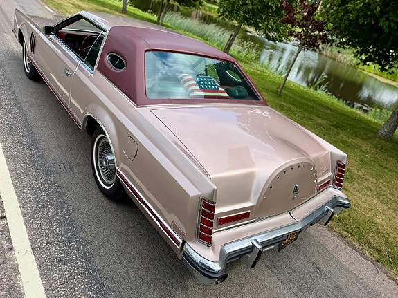 Lincoln Mark VIII LSC 10 of 19