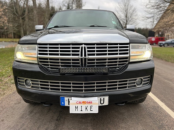 Lincoln Navigator 4 of 5