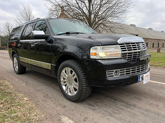 Lincoln Navigator 5 of 5