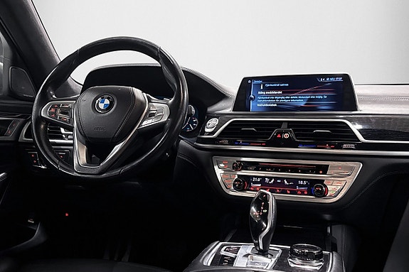 BMW 740e 11 of 28