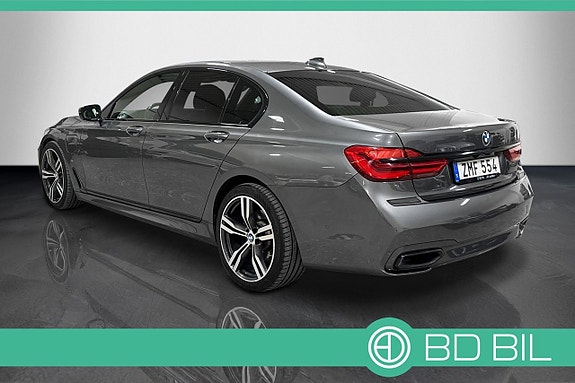 BMW 740e 2 of 5
