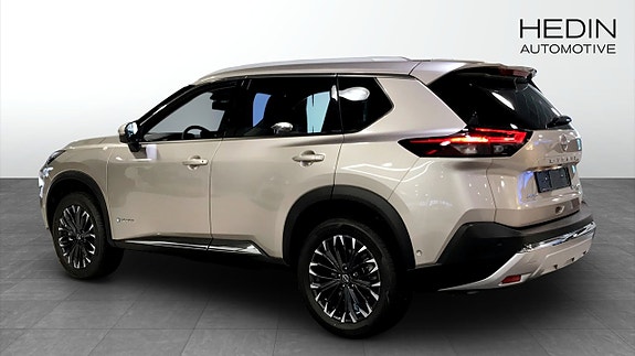 Nissan X-Trail 2 of 9