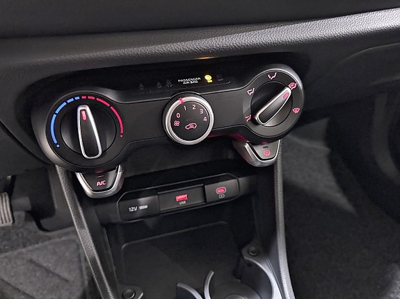 Kia Picanto 13 of 21