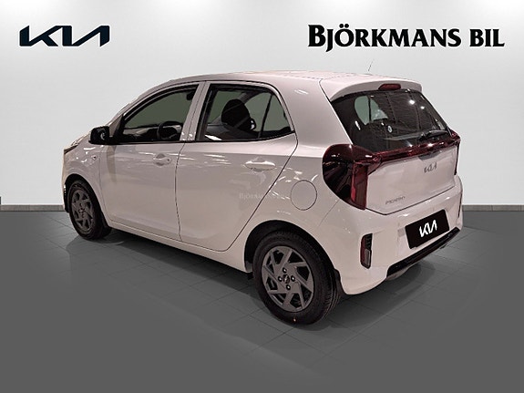 Kia Picanto 6 of 21