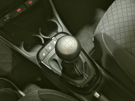 Kia Picanto 12 of 21