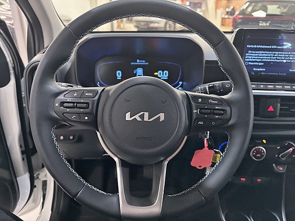 Kia Picanto 15 of 21