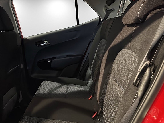 Kia Picanto 9 of 15