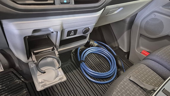 Ford E-Transit 17 of 30