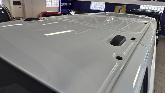 Ford E-Transit 19 of 30