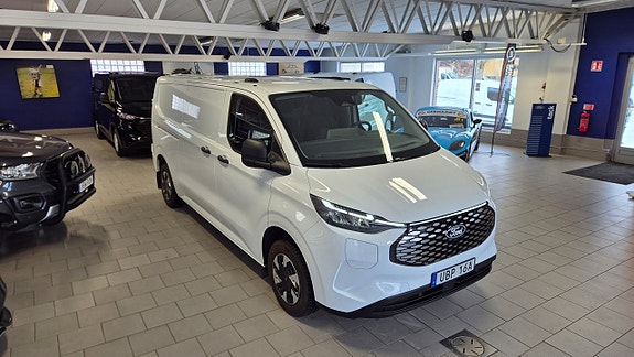 Ford E-Transit 2 of 5