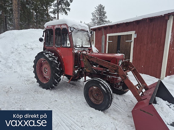 Traktor Volvo buster 400