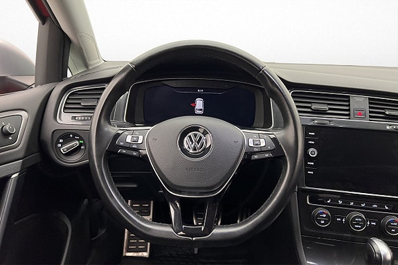 Volkswagen Golf Alltrack 12 of 24