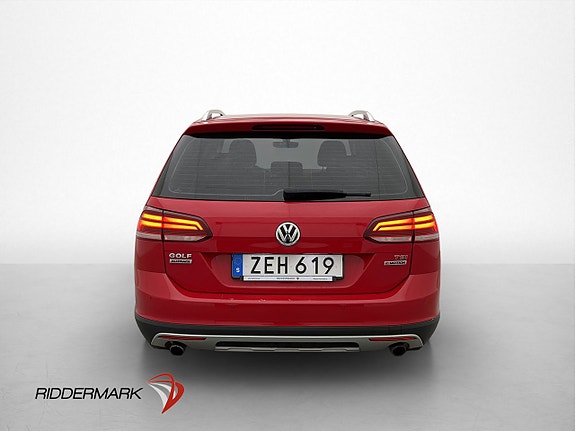 Volkswagen Golf Alltrack 5 of 5