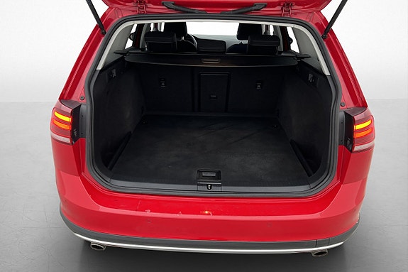 Volkswagen Golf Alltrack 10 of 24