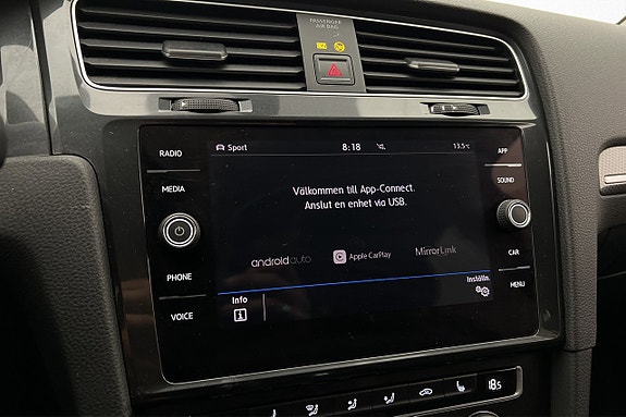 Volkswagen Golf Alltrack 16 of 24