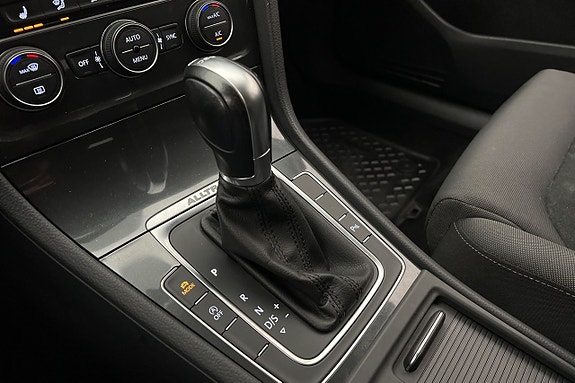 Volkswagen Golf Alltrack 21 of 24