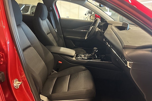 Mazda CX-30 6 of 11