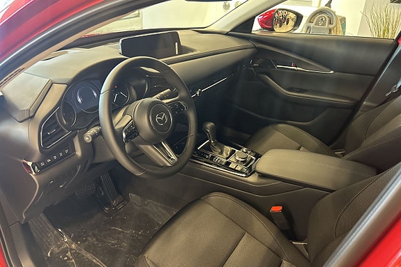 Mazda CX-30 8 of 11