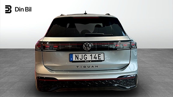 Volkswagen Tiguan 4 of 15