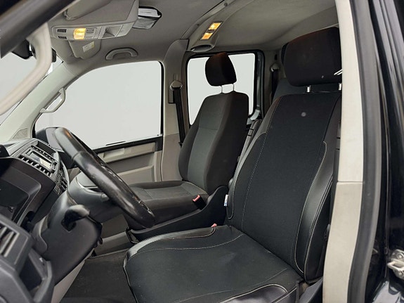 Volkswagen Transporter 10 of 17