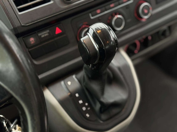 Volkswagen Transporter 17 of 17