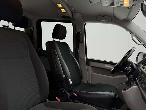 Volkswagen Transporter 8 of 17